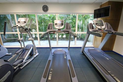 508283459 Holiday Inn Acapulco La Isla by IHG