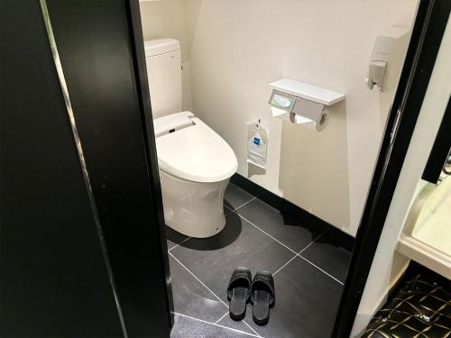 리스테이 이와츠키 - 성인 전용 - 화장실
