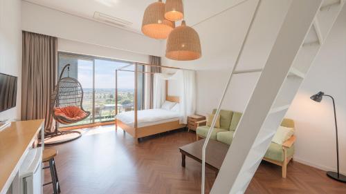 Lucid M, Seogwipo (photo 4)