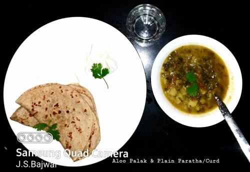 Toit ja joogid, Bajwal Home-Stay & Guest-House in Duggal Bittha