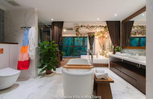 Ocean Front Villa Nha Trang - 화장실