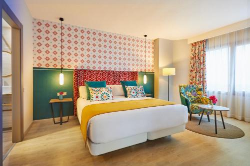 Hesperia Sevilla - image 14