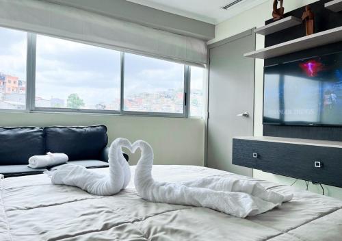 Suite elegante con piscina y jacuzzi - RiverFront 2