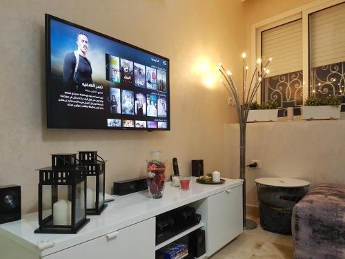 Elegant 2BR, Private Terrace, AC, Fast WiFi & Parking, Maarif, Casablanca (fotografie 10)