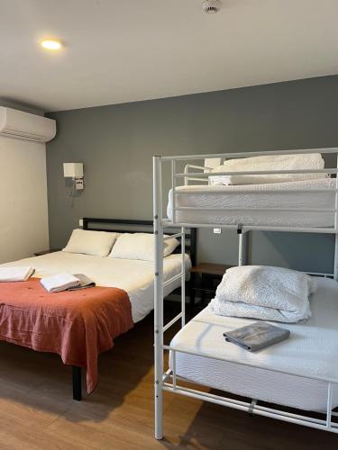 Hostel20 Bayonne – Bayonne, MO