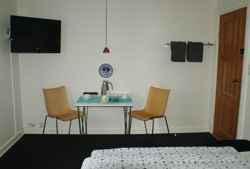 Billesgade Rooms - Tap to explore photos