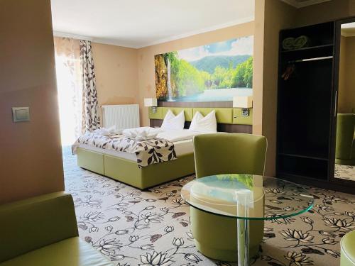 1 queen bed