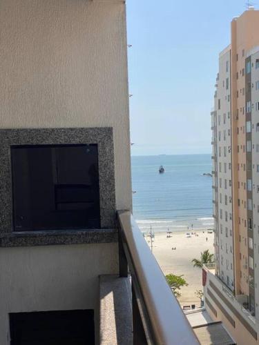 apartamento quadra mar