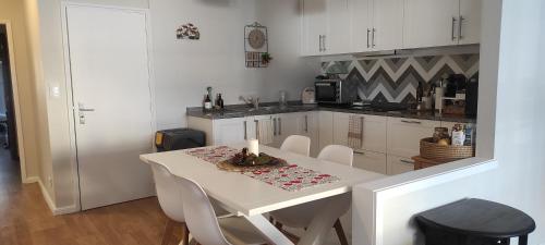 Areia StayInn Beach Apartment in Árvore