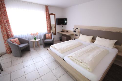 1 queen bed