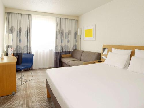 Classic Double Room with Double Sofa Bed