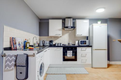 주방, CADeS West Bromwich in 웨스트 브롬위크