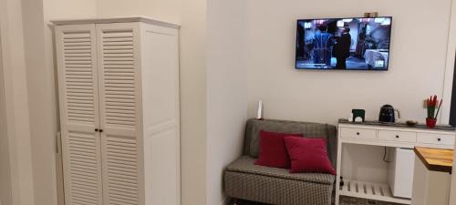 Classic Triple Room image 10