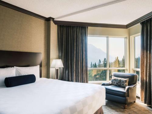 Premium King Room with Valley View