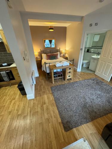 The Emerald Suite Birmingham - image 9