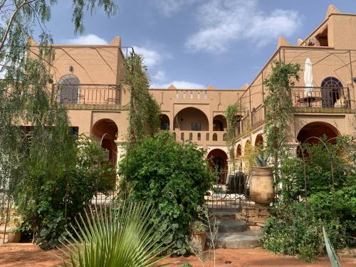 . RIAD CHANT D'ETOILES tadighoust
