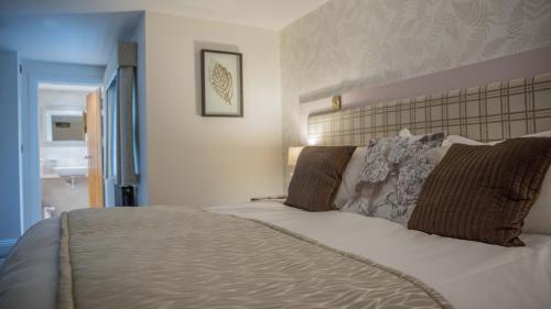 Double or twin room, private bathroom
