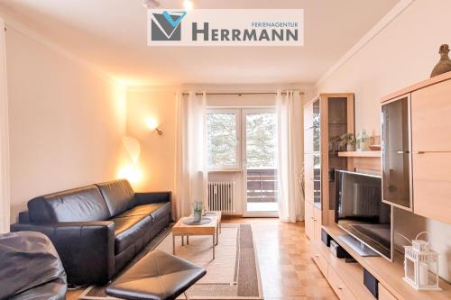 Apartment with Mountain View