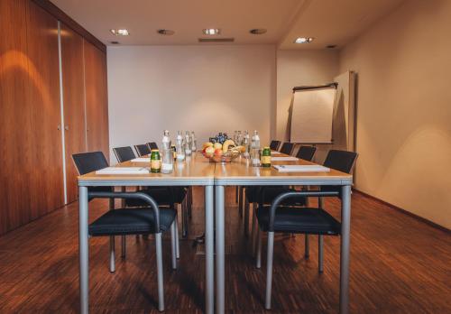 Business Center , HEINhotel vienna airport near Vienna International Airport