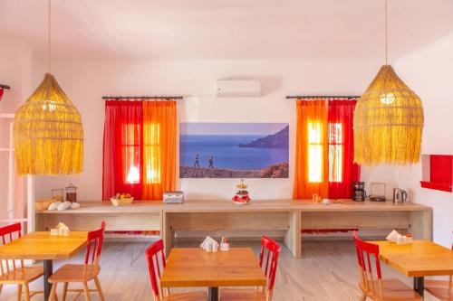 Acqua Vatos Paros Hotel - image 3