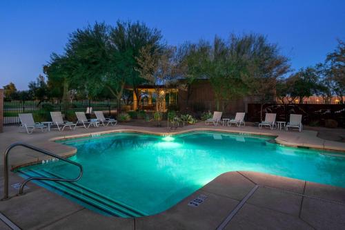 Four Points by Sheraton at Phoenix Mesa Gateway Airport - image 3