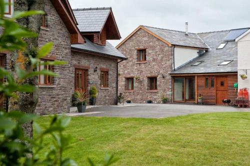 Oak Barn in Crai