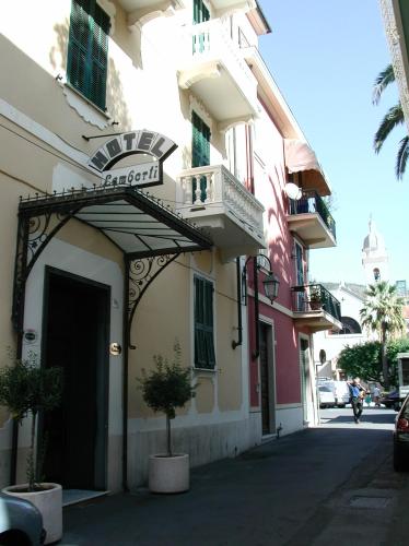 Hotel Lamberti - image 12