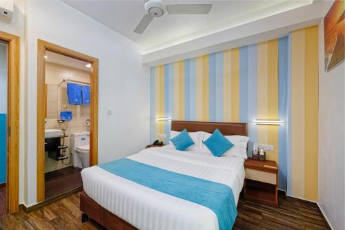 Deluxe Double Room (Free Return Airport Transfer and 10% off on Food & Beverage) image 8