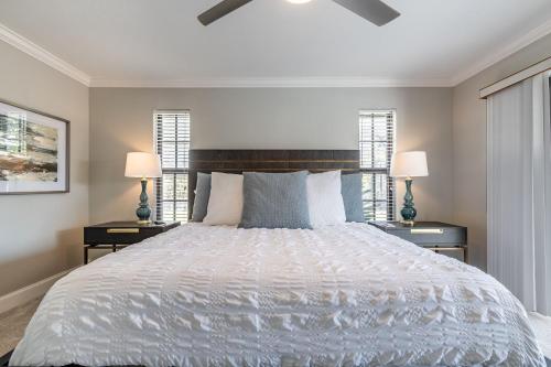 Pet Friendly Villa with Heated Pool & Gulf Access - Villa Coast to Coast - image 14