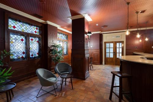 ผับ/เลาจน์, Hotel Alda Malvasía (Hotel Alda Malvasia) in ฮาโร