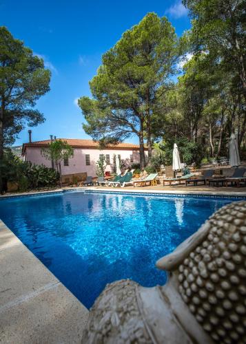 AldeaMia, Forest, mountain view, beach at 8 min