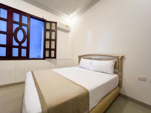 1 queen bed
