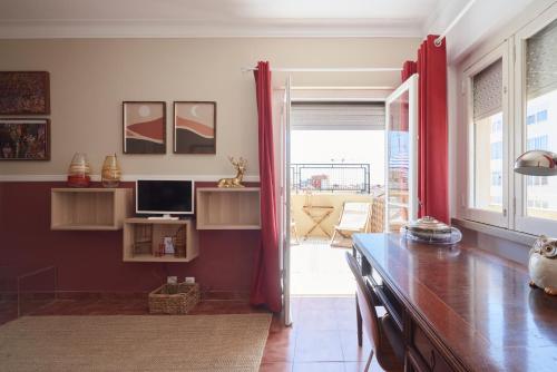 Calm & Relaxing Apartment w/ Terrace in Almada, Almada (fotografie 3)