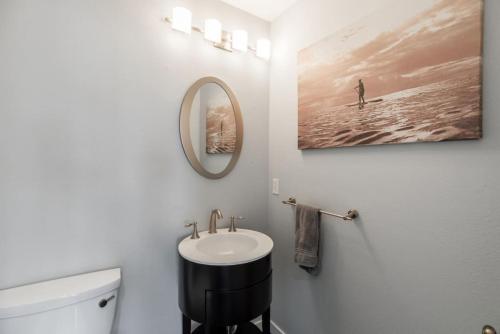 Epic Vail Views, Pet Friendly 3BD with Hot Tub in Vail, USA
