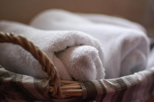 Luxury King Room image 8
