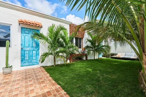 Super centric house 3 Kingsize and private garden in Tulum, Mexico