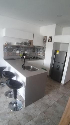 Studio Apartment image 9