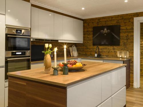 План поверхів, Løvsangeren 1,5 hour from Oslo - 6 bedrooms - 14 sleeps - Sauna in Ельверум