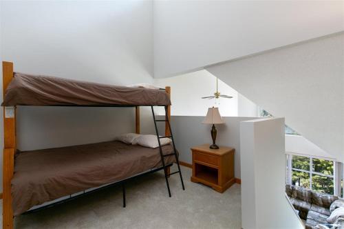 Bright 2 bedroom and loft suite in the Wildwood Lodge in Whistler, Canada