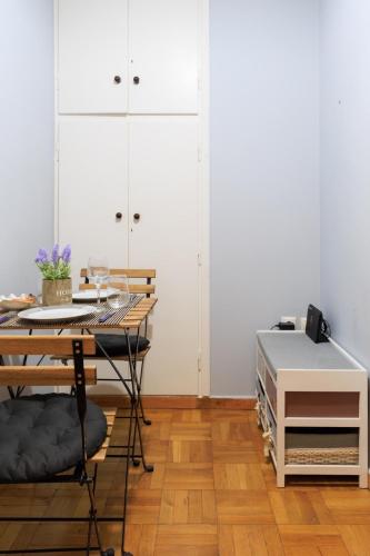 AIOLOS KOUKAKI beautiful APARTMENT Room Type - One-Bedroom Apartment