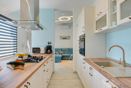 Villa mit privatem Pool, WLAN, Klima, Sonnenterrasse und Grill, Vodnjan (Foto 8)