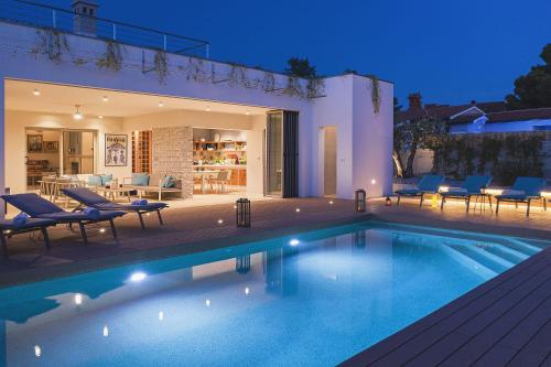 Traumvilla mit Blick auf die Brijuni Inseln, privatem Pool, Štinjan (fotografie 7)