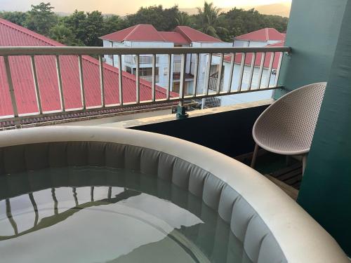 APPART SPA 20 MIN port croisière et aéroport (APPART SPA 20 MIN port croisiere et aeroport) in ซานต์ โรเซ
