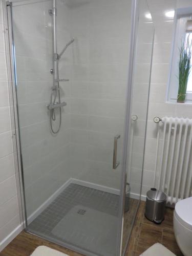 Apartment image 8