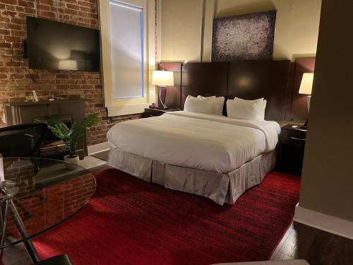 . The Skylight Hotel