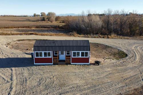 . Sunset Ranch Cottage with Views