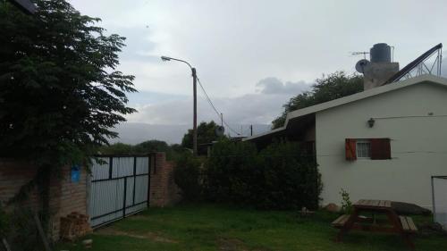 Guacala,Villa Cura Brochero, cabaña 2 cabaña con dormitorios,8pax