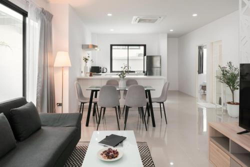 Chao Wilai Residence I Naiyang Beach I HKT Airport