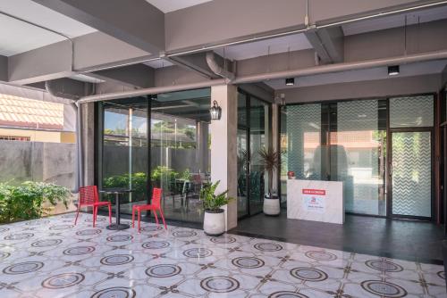 เอสดี เรสซิเดนซ์ หาดในยาง สนามบินภูเก็ต (SD Residence | Naiyang Beach | HKT Airport) in สนามบินภูเก็ต