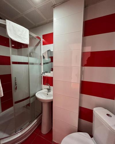 Double Room image 2